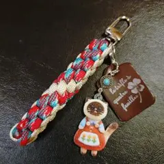 ㊽可愛い オシャレ猫　アクリル ネコ チャーム　本革タグ　パラコードキーホルダー