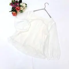 極美品✨アールユー（3）ブラウス ぽわん袖 ボリュームスリーブ洗える 裏地付きのサムネイル