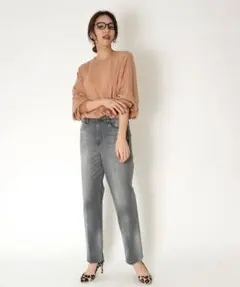 センタープレス＆バックポケットリメイク風コントラストデニム