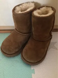 UGG ベビーブーツ　13.5CM