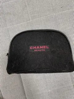 CHANEL BEAUTE ブラックポーチ