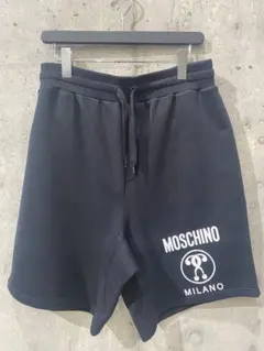 【新品未使用品】MOSCHINO ハーフパンツ ZPA0347 サイズ46のサムネイル