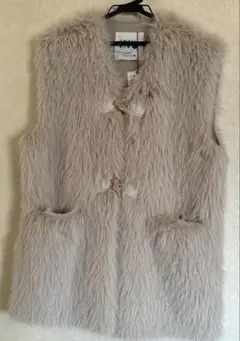 ZARA ライトベージュ ファーベスト XS