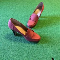 新品未使用　赤 スエード ローファー風 ハイヒール