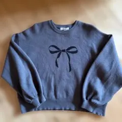 女の子　150ニットセーター　リボン　グレー トレーナー