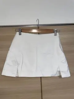 [⚠️ 8月20日から発送] ZARA y2k ローライズ　ミニスカート ホワイトのサムネイル