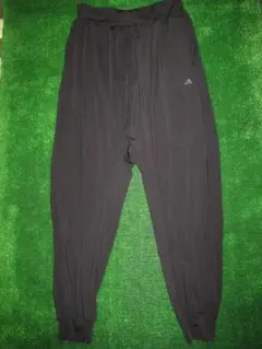 アディダス　スタジオ シングルジャージー サルエルヨガパンツ