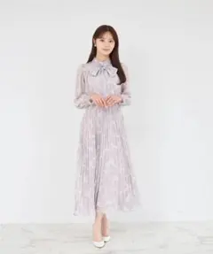 ２ＷＡＹボウタイリボン付きリボンプリントシャーリングプリーツワンピース