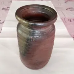 Item thumbnail for item ce7117dc-f9d8-4be7-8fc8-c237b45cf610