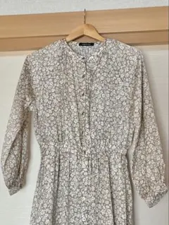 花柄ロングワンピース バルーンスリーブ