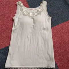 axes femme 刺繍レースブラタンクトップ