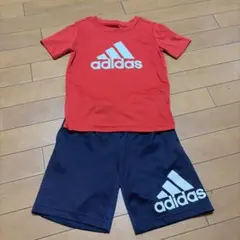 adidas アディダス　レッド半袖Tシャツ　ネイビー　ハーフパンツ120cm♡