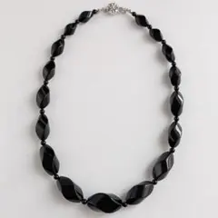 オニキス × シルバー クラスプ ネックレス 黒石 ひねりカット 上品