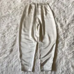 カレンソロジー　ダブルサテンタックパンツ　白のサムネイル