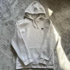 アディダス トレフォイル 刺繍ロゴ スウェット