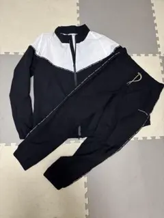 美品！yummyrose ナイロン上下セット黒/白　ヤミーローズ ゴルフウエア 2025年最新】ヤミーローズ ゴルフの人気アイテム - メルカリ