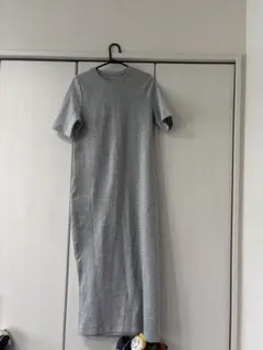 グレー　ワンピース　ロング