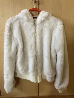 レディース　ボアジャンバー　フード付き