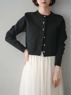 新品☆メタルボタンクロップドポリエステルカーディガン　ブラックlumier同型