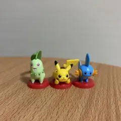 ポケモンモンスター旅立ちの3匹　チョコエッグ　チコリータ　ピカチュウ　ミズゴロウ