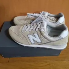 new balance　ライトベージュ　25センチ　WL996