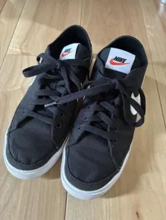 美品！NIKE/ナイキ コート レガシー キャンバス/