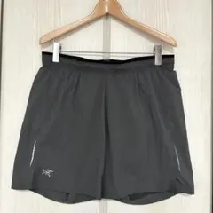 ARC'TERYX アークテリクス ショートパンツ グレー　ハーフ　 M メンズのサムネイル