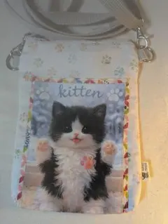子猫デザイン スマホショルダーバッグ