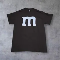 M&M's エムアンドエムズTシャツ 企業ロゴ 焦げ茶 ダークブラウンMのサムネイル