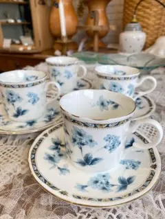 青い花柄 ティーカップ・ソーサー 4個セット