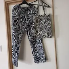 ampmゼブラパンツとLOWRYS　FARMのトートバッグまとめ売り