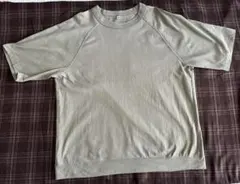 オリーブ Tシャツ
