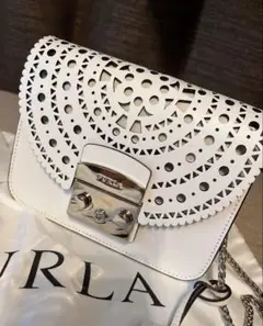 希少✨️　FURLA　メトロポリス　2way　ハンドバッグ　ジャガード　鳥 希少✨️ FURLA メトロポリス 2way ハンドバッグ ジャガード 鳥 - メルカリ