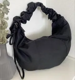 クロワッサンギャザーショルダー 2way ショルダーバッグ 斜めがけ 軽量 黒