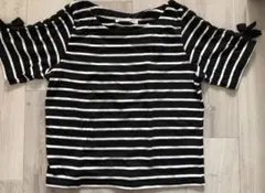 【タグ付き】袖編み上げリボンボーダー半袖Tシャツブラック