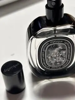 国内正規品】ディプティック フルールドゥポー オードパルファム 箱