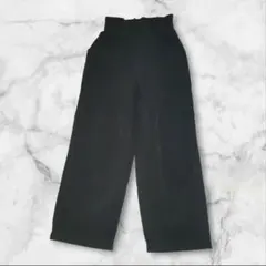 GU　ジーユー　ワイドパンツ　レディース　黒パンツ　スラックス　Sサイズ