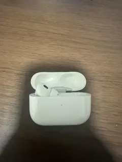第2世代AirPods Pro 充電ケース付き ホワイト 片耳 値段交渉⭕️