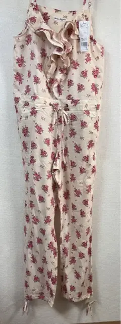 【新品】タグ付き‼️Leap lippin花柄フリルサロペット ベージュ Ｆのサムネイル