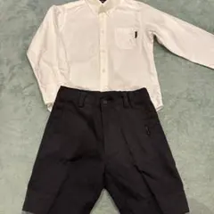 COMME CA ISM ホワイトシャツ ダークグレーショートパンツ