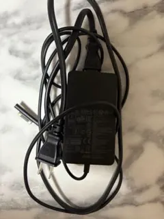 純正 Microsoft Surface 65w 電源アダプター 充電器