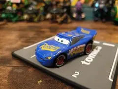 トミカ　カーズ ライトニング マックィーン　ファビュラスタイプ