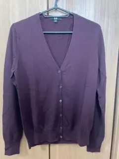 ユニクロ　パープル Vネック メリノウール　カーディガン