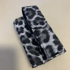 FTADIの電子タバコケースPloom aura　Black and White