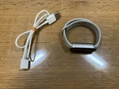 Xiaomi ホワイト スマートウォッチ 本体 充電ケーブル付き