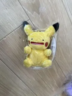 (韓国限定)ポケモン へんしんメタモンピカチュウ ぬいぐるみキーホルダー