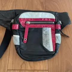 お値下げ⭐︎【マスターピース】レザー ボディバッグ ブラック レッド