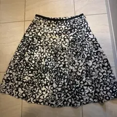 style me13号モノトーン 総柄 フレアスカート ひざ丈のサムネイル