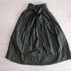 UNIQLO ユニクロ フレアスカート カーキ XSのサムネイル