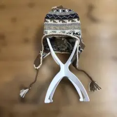 耳あて付きブラウン系ニット帽